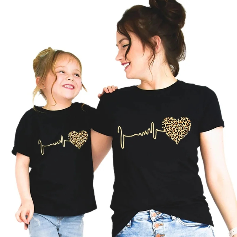 Leopard Heart Family T-shirt M - Plant Parent T Shirt ulasan dan harga